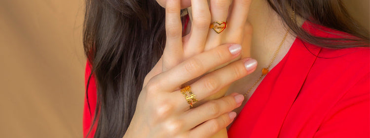 Descubre anillos personalizados con mensaje grabado. Anillos únicos para expresar sentimientos, ideales para regalar y crear recuerdos inolvidables.