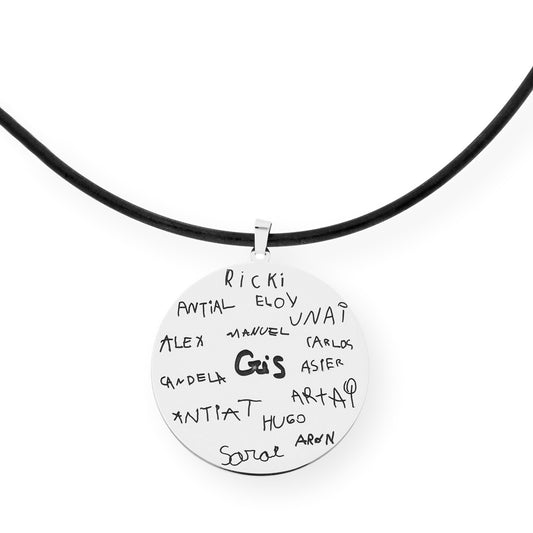 Colgante Redondo con Nombres en Plata 925