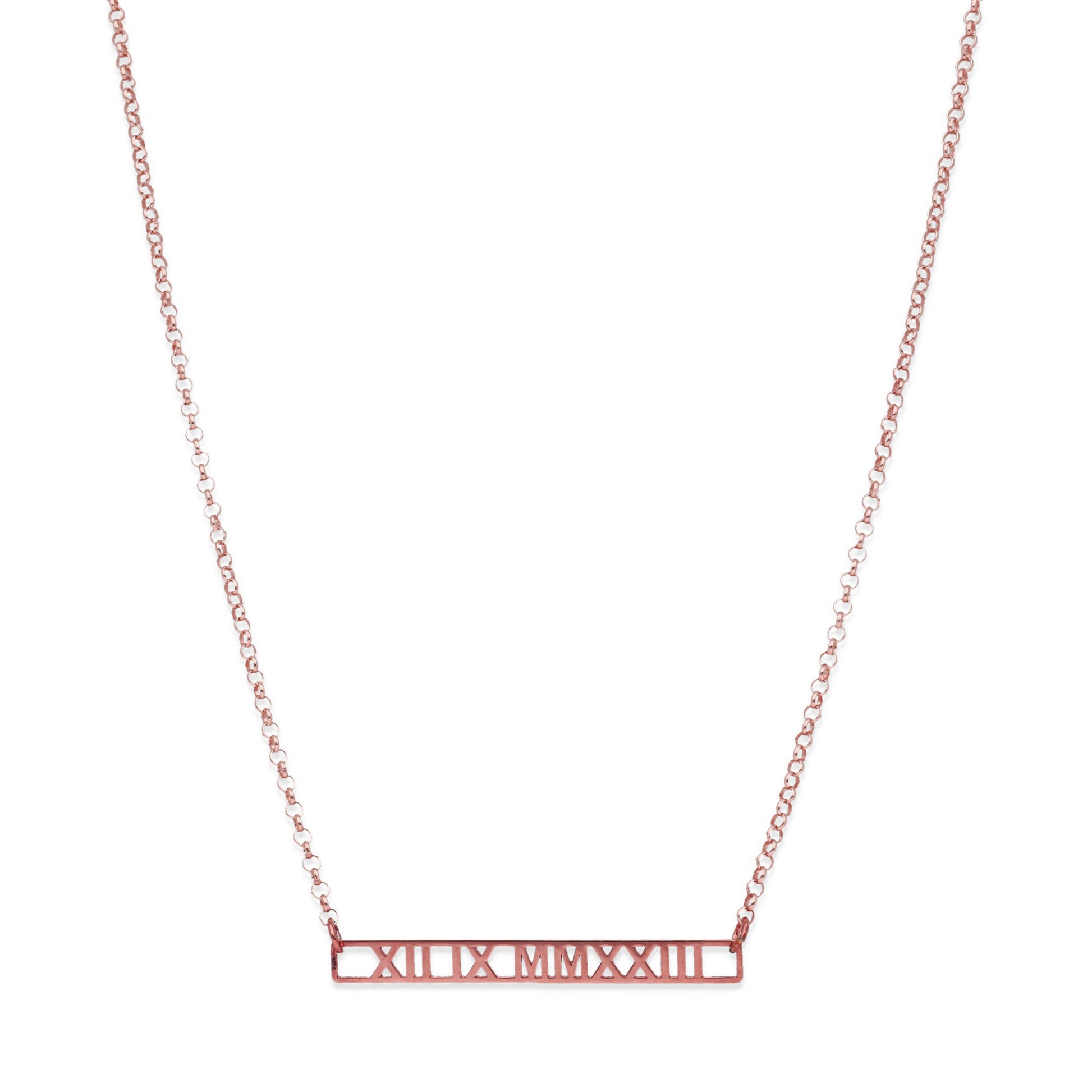 Collar Minerva Fecha Números Romanos en Plata 925 y Baño Oro Rosa 18k