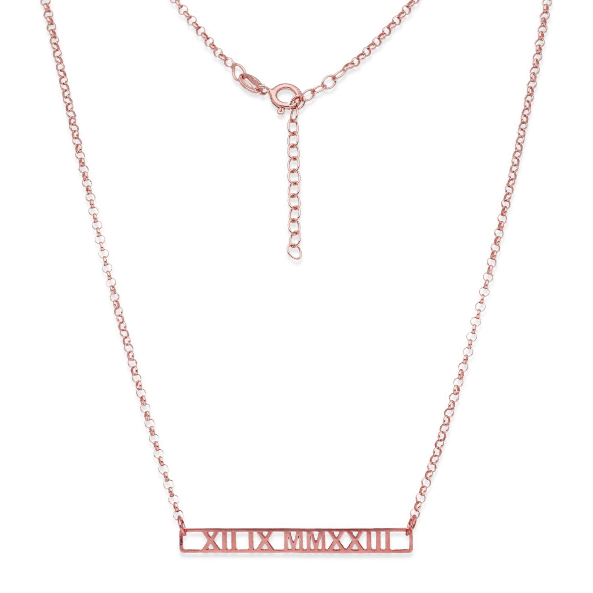 Collar Minerva Fecha Números Romanos en Plata 925 y Baño Oro Rosa 18k