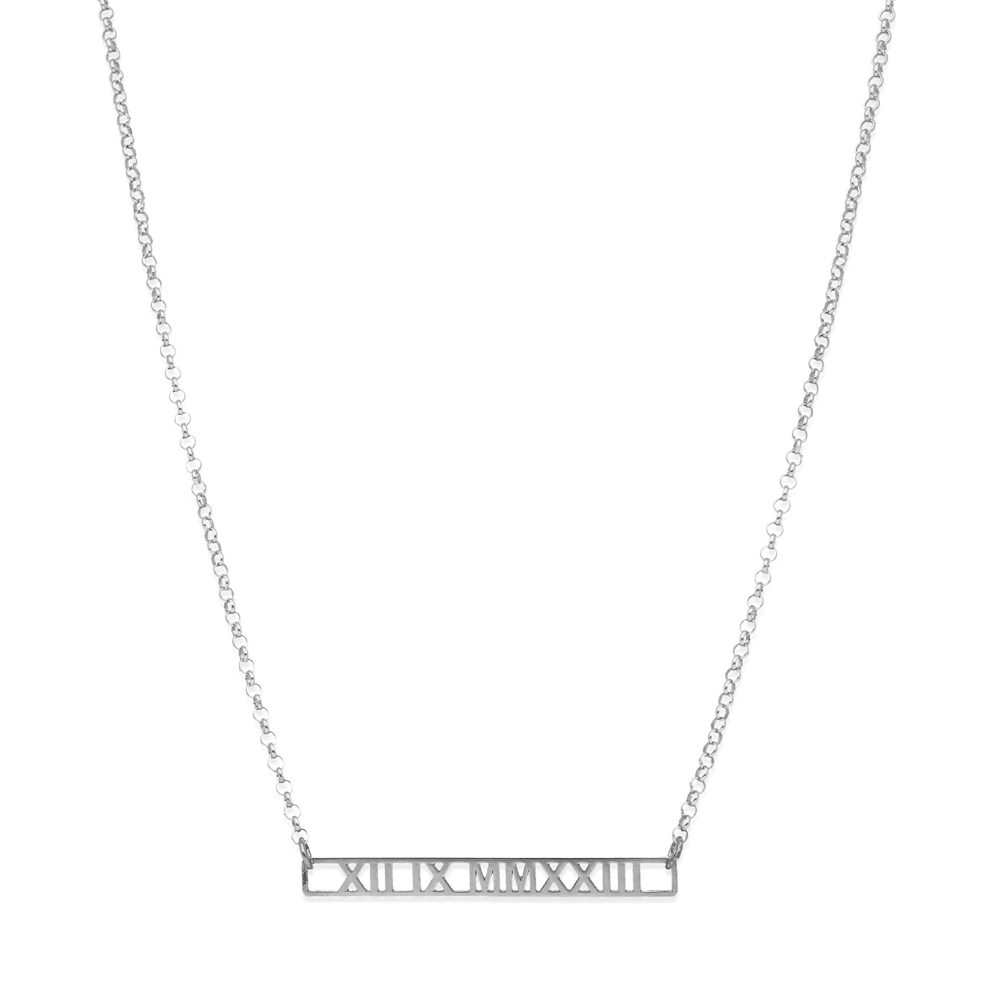 Collar Minerva Fecha Números Romanos en Plata 925 y Baño Oro Rosa 18k