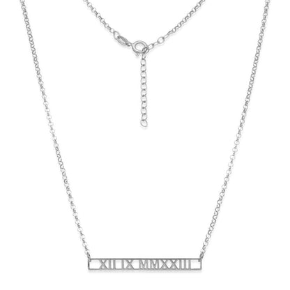 Collar Minerva Fecha Números Romanos en Plata 925 y Baño Oro Rosa 18k