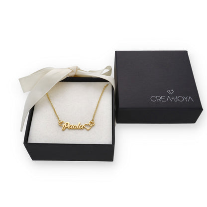 Colgante Nombre con Corazones Nusa en Plata de Ley 925 y Baño Oro 18k