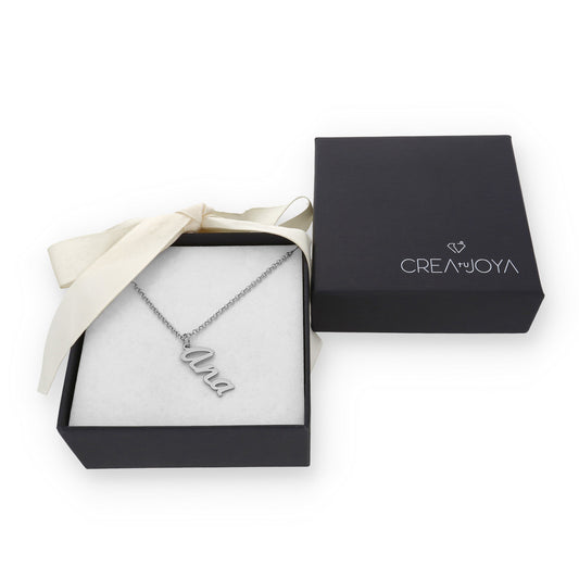 Colgante Delia Nombre en Plata de Ley 925