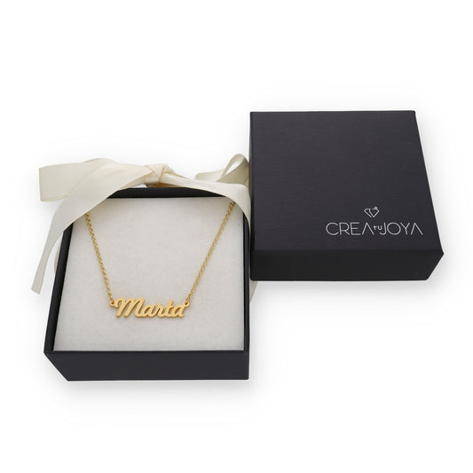 Colgante Dana con Nombre en Plata de Ley 925 y baño Oro 18k