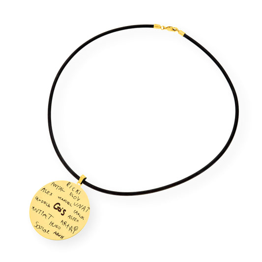 Colgante Redondo con Nombres en Plata 925 y baño Oro 18k