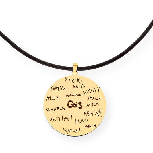 Colgante Redondo con Nombres en Plata 925 y baño Oro 18k