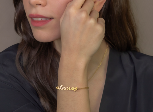 Pulsera Love Nombre en Plata de Ley 925 y baño Oro 18k