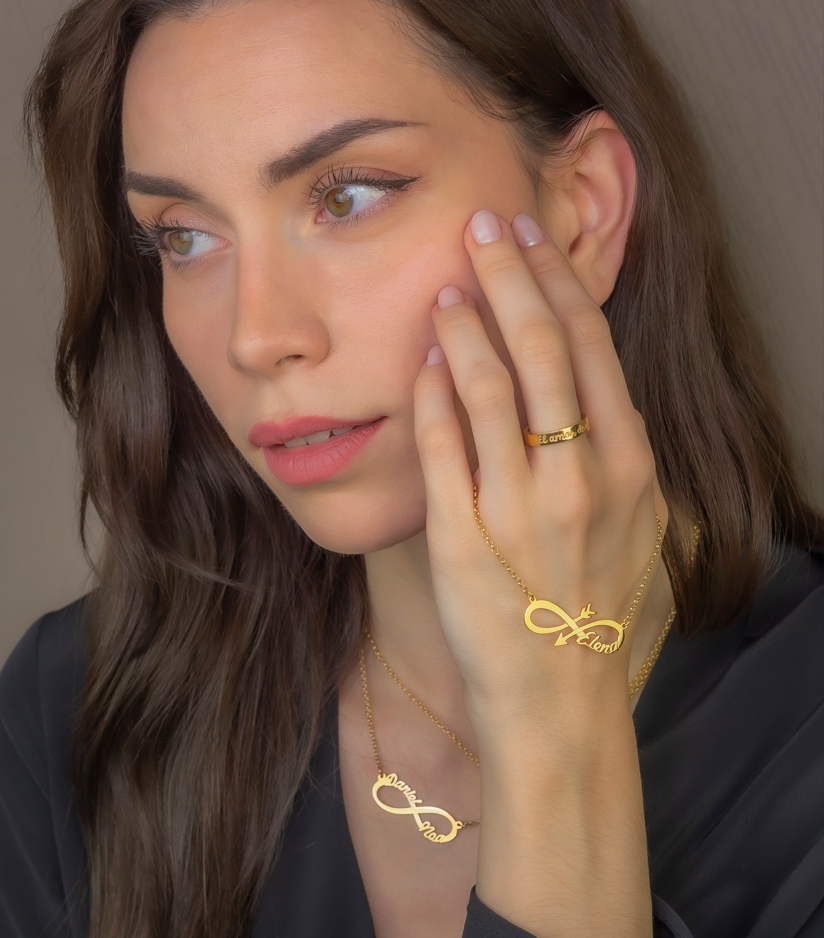 Colgante Infinito con Nombres de Plata 925 y baño Oro 18k