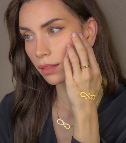 Colgante Sagitario Flecha Infinita con Nombre en Plata 925 y Baño de Oro 18k