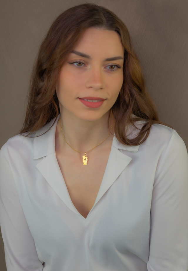 Colgante Emese niño en Plata de Ley 925 y baño Oro 18k