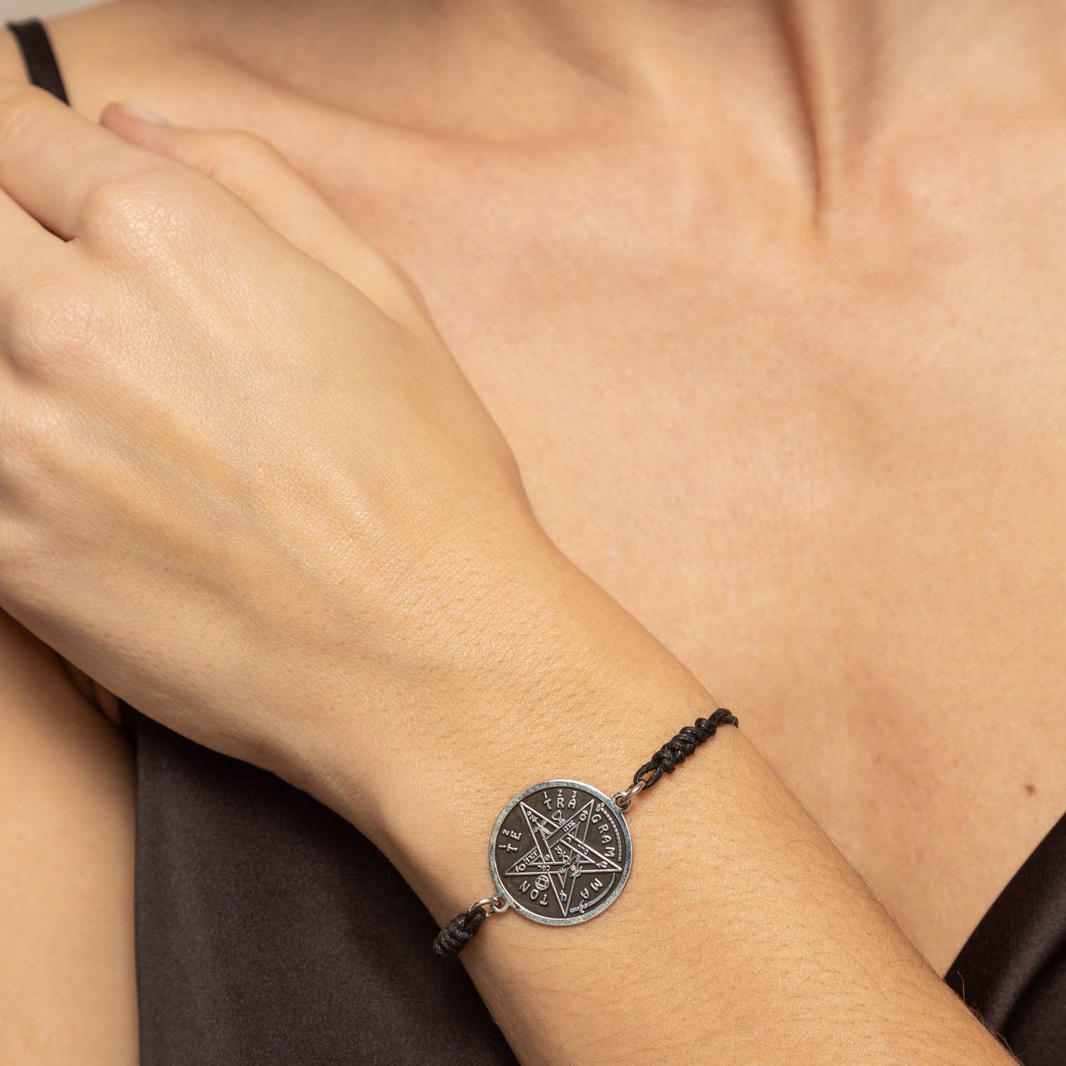 Pulsera Tetragramatón ajustable