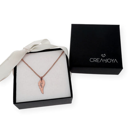 Colgante Uriel Ala con Nombre en Plata 925 con Baño de Oro Rosa 18k