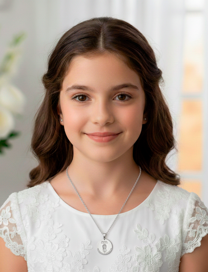Colgante Medalla Niña Comunión en Plata de Ley 925 y baño Oro 18k