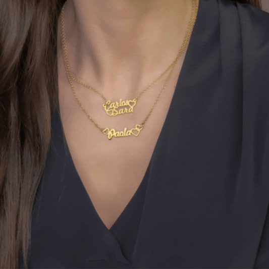 Colgante Nombre con Corazones Nusa en Plata de Ley 925 y Baño Oro 18k